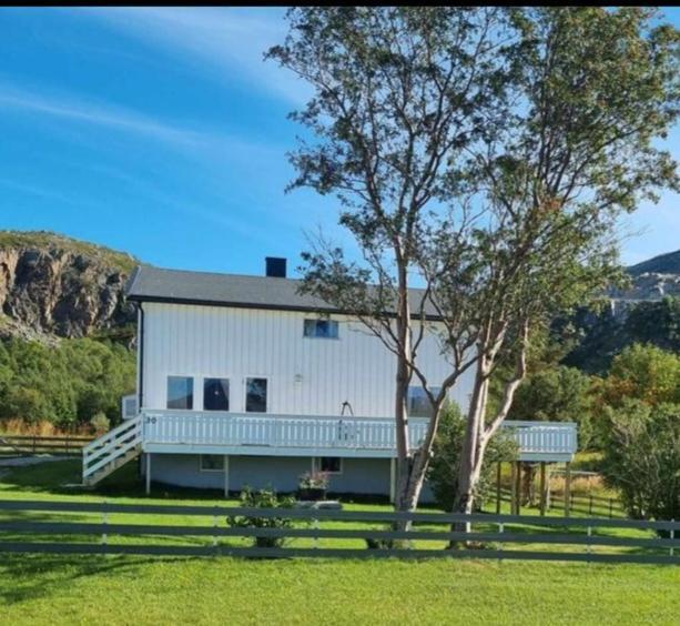 Grotfjord Villa Tromso Exterior photo
